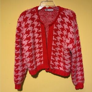 Zara Red and Pink Houndstooth Sweater M